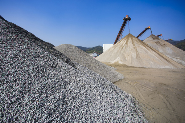 河砂禁采，機制砂興起，投資制砂設備，請認準唐山金路