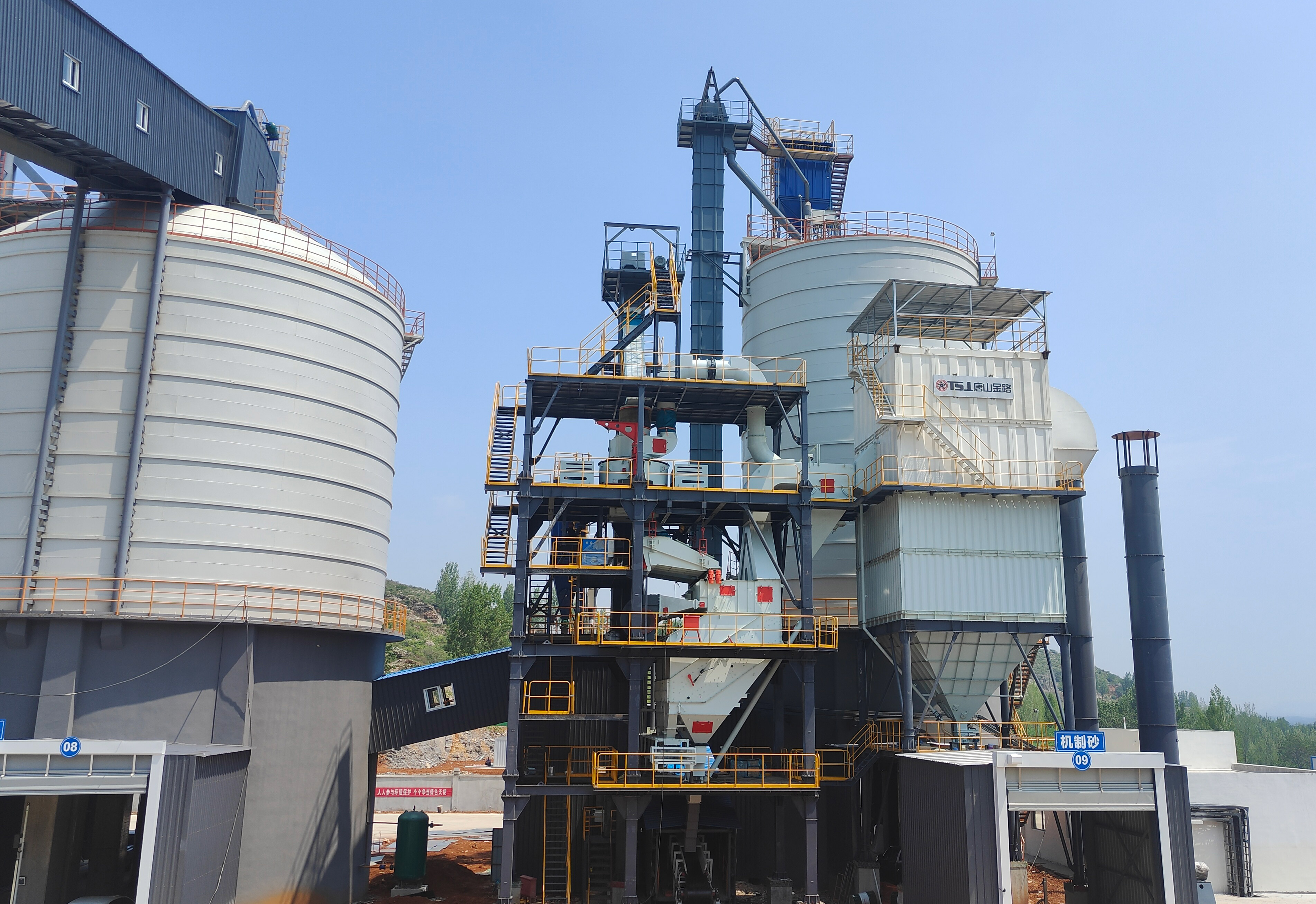 山東時(shí)產(chǎn)150噸制砂樓項(xiàng)目，一個(gè)月時(shí)間進(jìn)入投產(chǎn)模式